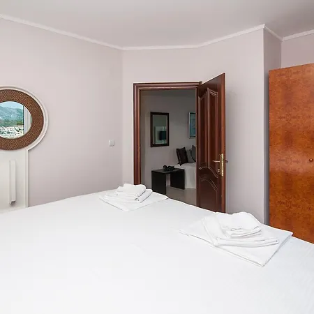 Open Sea Apartments Utjeha Exterior photo